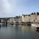 Les Jardins D Et Sa Terrasse Privative Apartmán